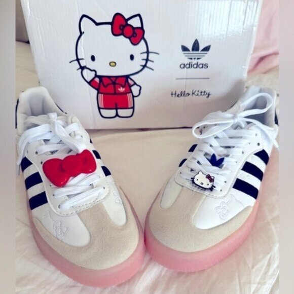 adidas Sambae Hello Kitty IG4450 Womens - Picture 1 of 7